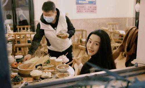 廖小姐吃瓜事件,揭秘网络舆论的狂欢与反思